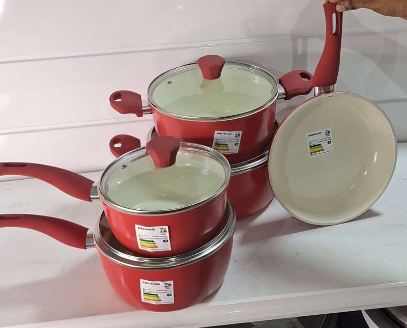 Poster 5pcs ceramic cookware set