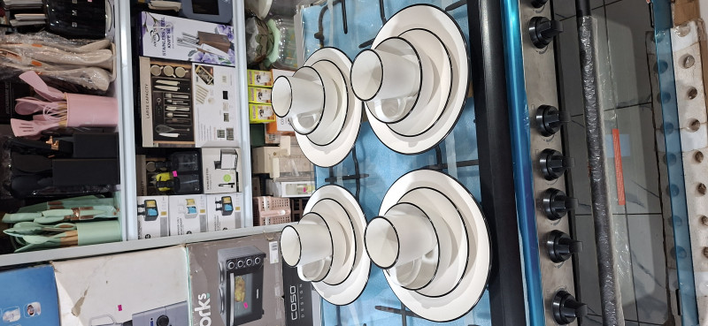 16pcs dinner set round white with black